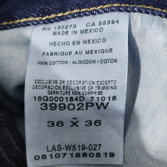 2/$30 Wrangler Rugged Wear Jeans Size 36x36 Classic Fit Denim - Picture 6 of 7